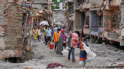Nepal suma 1.252 muertos por la riada