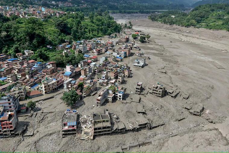 Nepal eleva a 538 el número de muertos por la riada