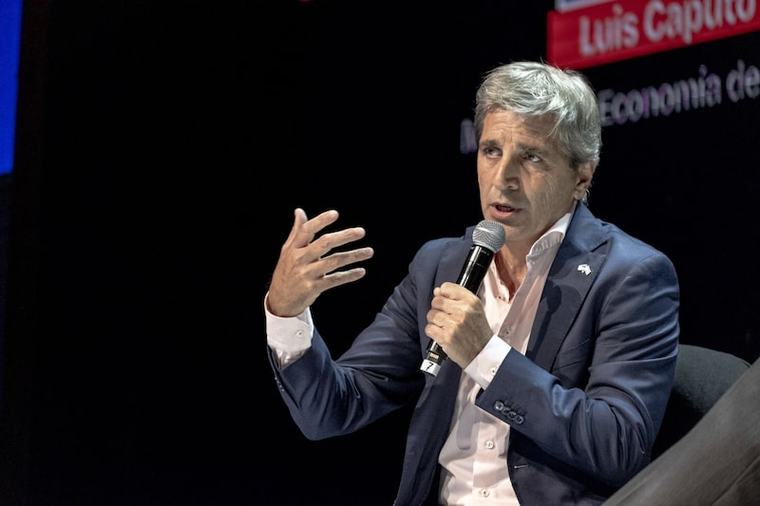 El plan Caputo, entre los elogios en Estados Unidos y las críticas de industriales