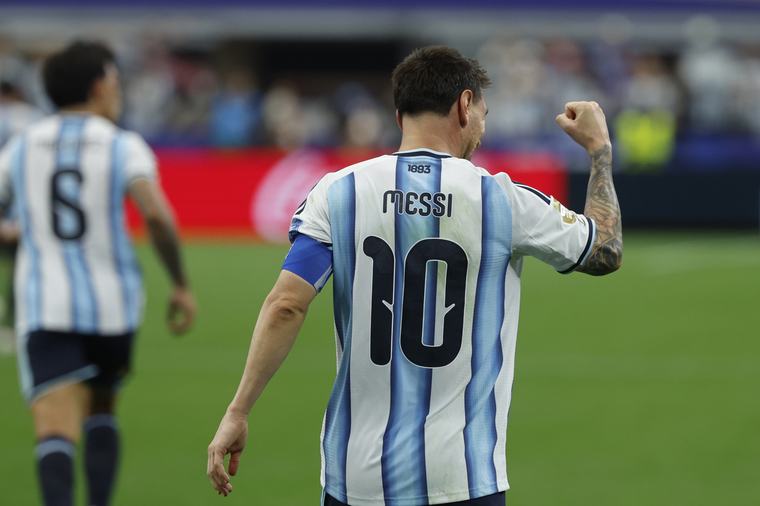 Messi anunció su retiro de la selección argentina: “Ya no tengo más para dar”