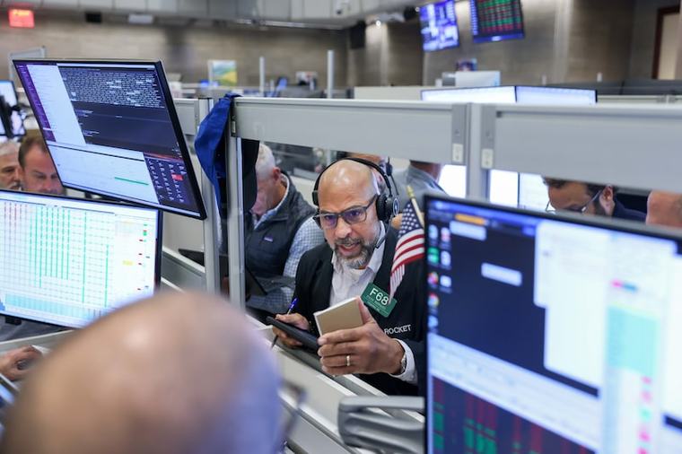 ¿Cómo invertir si el S&P 500 cae a 5.500 puntos o escala hasta 9.500? UBS analiza cuatro escenarios