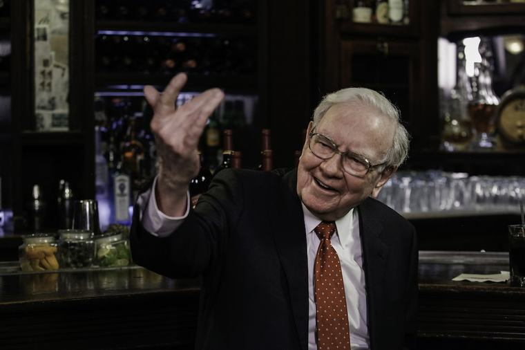 Warren Buffett cumple 96 años: las grandes inversiones y lecciones que marcan su trayectoria