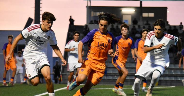 Los cuatro mejores del Mundial de Clubes Juvenil se miden por un cupo en la final