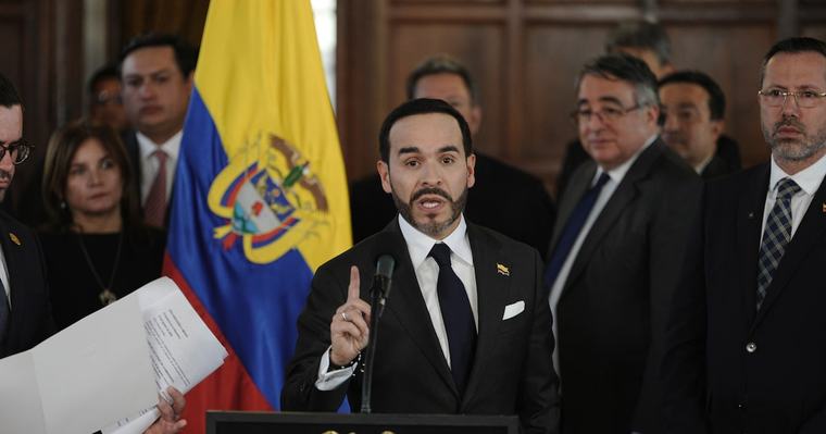 Primer cambio ministerial de la era De la Espriella: sale Viviane Morales y llega Myriam Hoyos