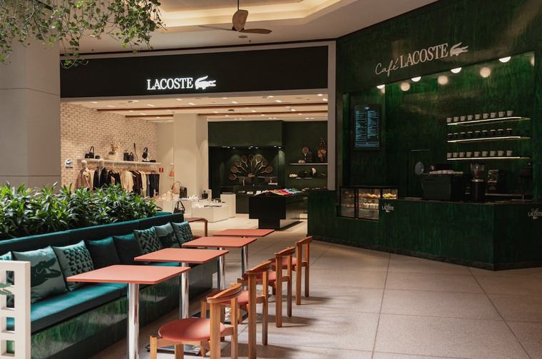 Así es el primer Café Lacoste de Latam: café brasileño, lujo y Polo Cake en São Paulo