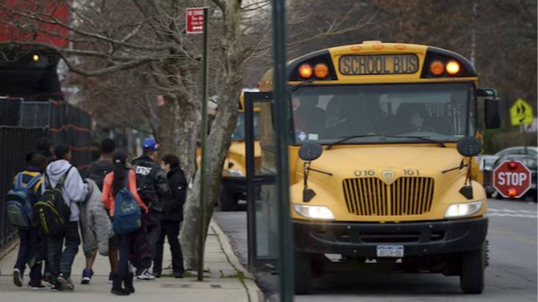 Seguimiento de autobuses y alertas de demoras: Nueva York estrena aplicación oficial para el transporte escolar